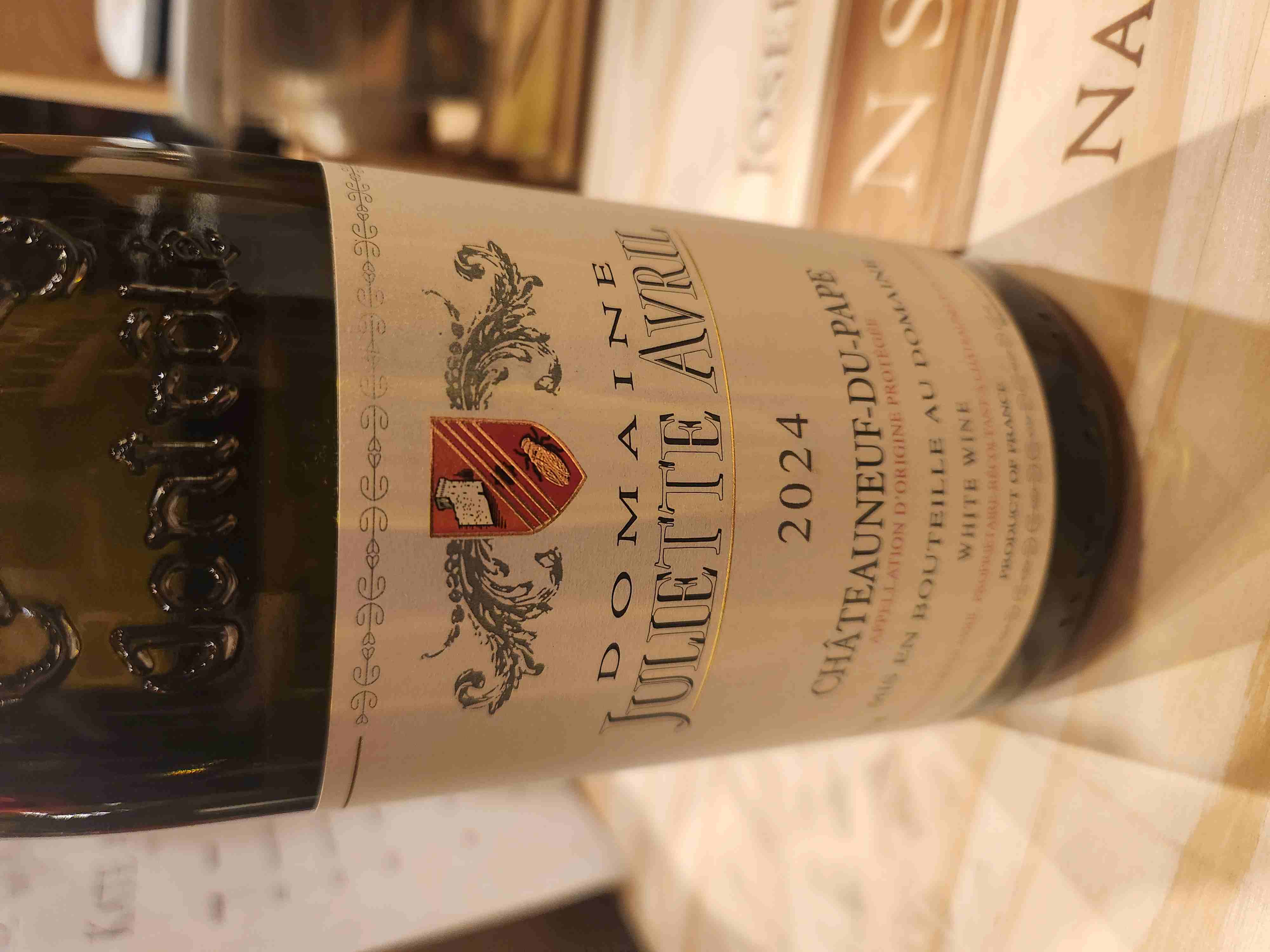 Domaine Juliette Avril Chateauneuf-Du-Pape Blanc